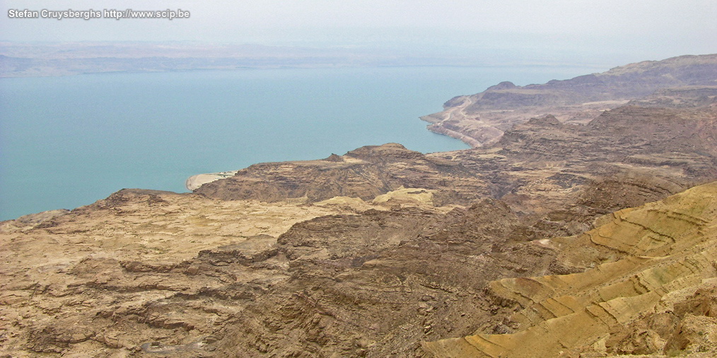 Wadi Mujib with Dead Sea Starting from Faqu'a we left for a trip over and through the canyon of Wadi Mujib. At the horizon we can see the Dead Sea (-400m). Stefan Cruysberghs